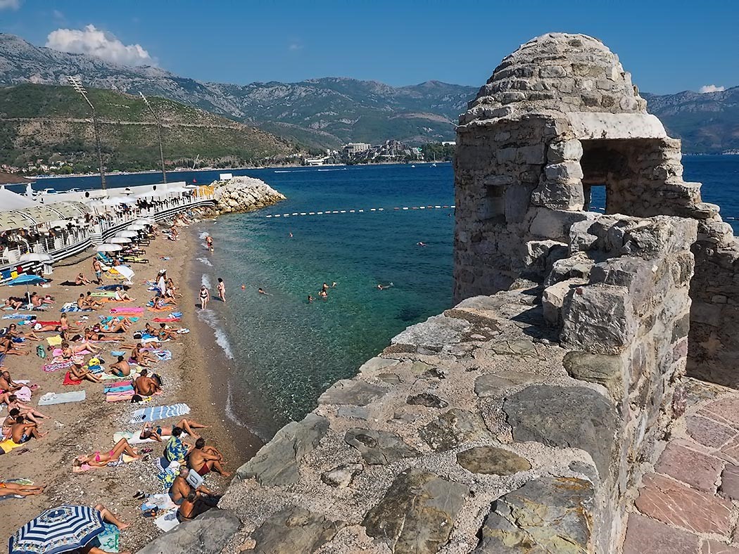 Pizana Beach Budva